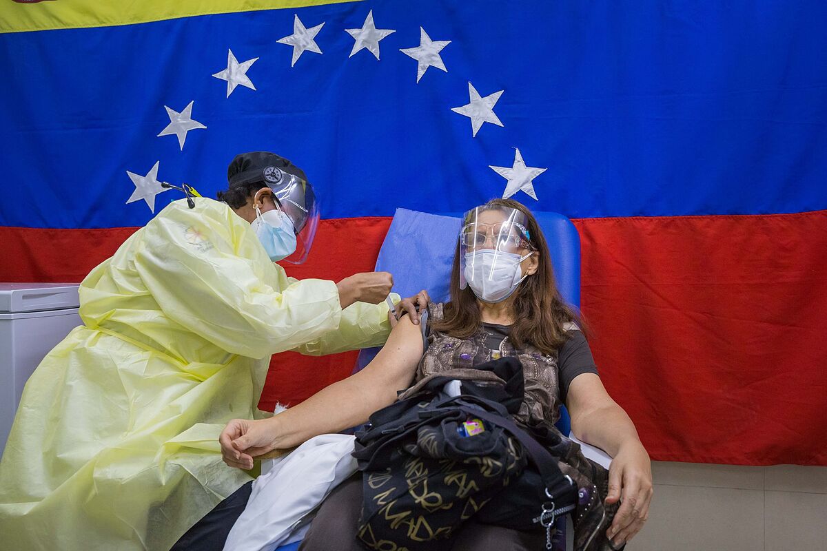 Sector salud exige plan de vacunación transparente ante el envío de vacunas mediante el Covax a Venezuela