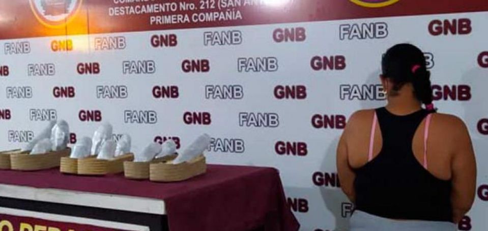 En Táchira, una mujer fue detenida por llevar presunta marihuana en tres pares de sandalias