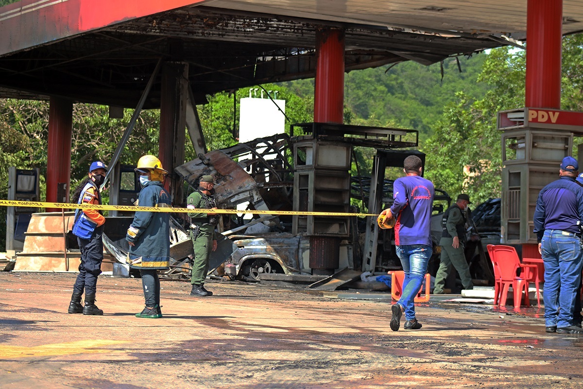 ¡Destruida! Así quedó la gasolinera en Anzoátegui donde explotó un autobús (FOTOS)