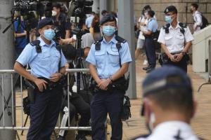 EEUU ofrece asilo temporal a cientos de personas que huyen de Hong Kong