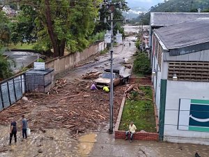 Gobernación de Mérida emitió alerta tras incesantes lluvias
