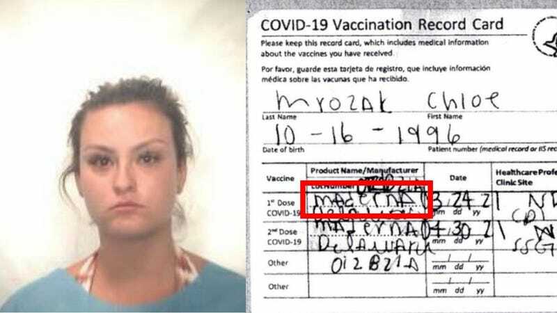 Una mujer fue arrestada en un aeropuerto de EEUU tras encontrar un error ortográfico en su tarjeta de vacunación (fotos)