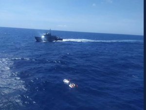 Sigue la búsqueda: Inea confirmó rescate de cuatro personas de la embarcación desaparecida con rumbo a La Tortuga (FOTOS)