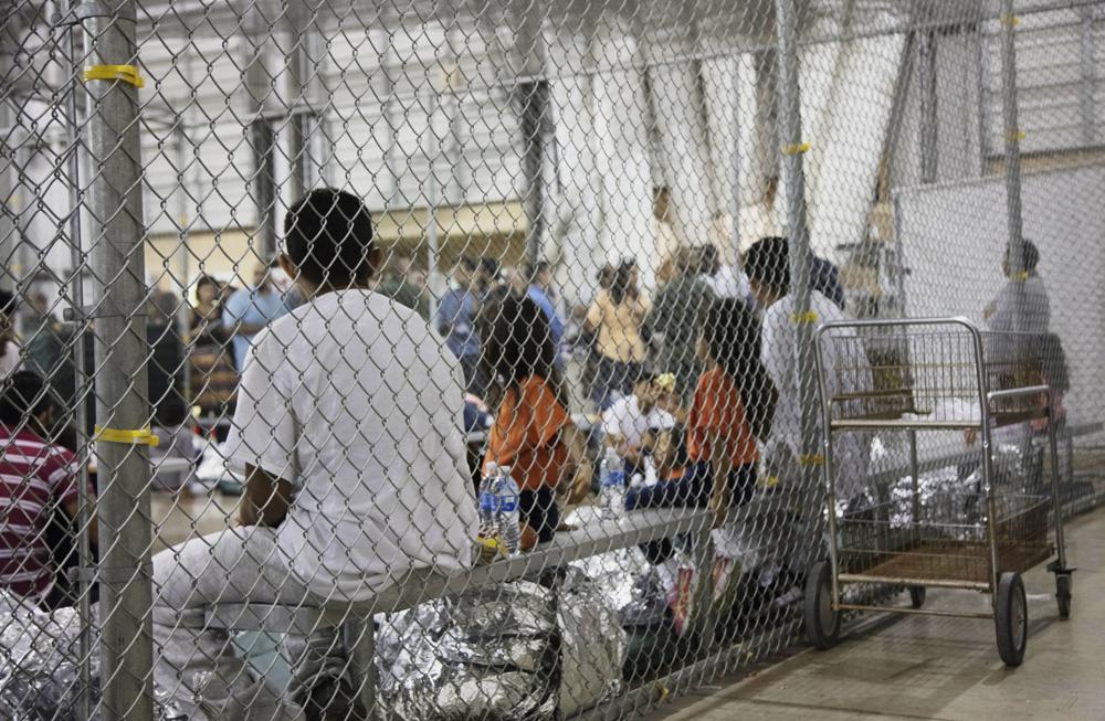 EEUU analiza indemnizar a familias migrantes que fueron separadas durante la Administración de Trump
