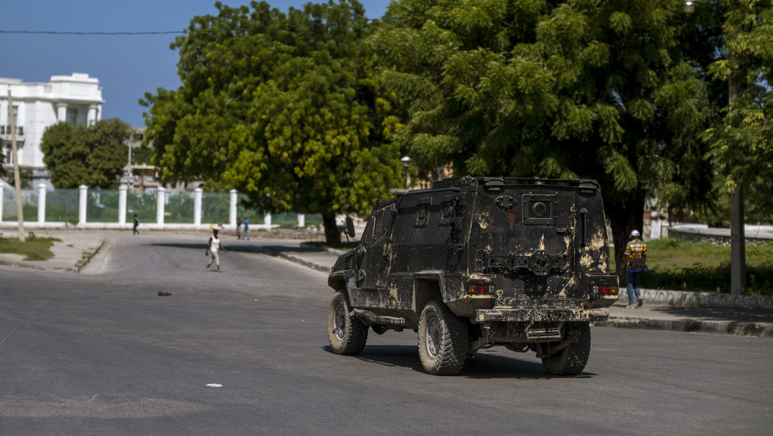 Lo que hay detrás del hallazgo de un cadáver frente al Palacio Presidencial de Haití en medio de la crisis