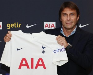 El entrenador del Tottenham, Antonio Conte, operado de emergencia