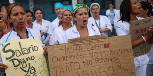 “Navidades no hay”: Personal de salud rechazó aguinaldos asignados por Maduro