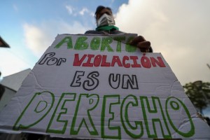 Ecuador: Asamblea debate ley de aborto por violación pero Lasso podría vetarla
