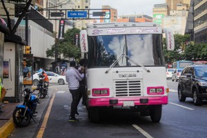 Hasta cinco salarios mínimos se necesitan al mes para cubrir gastos de transporte en Venezuela