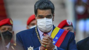 Maduro, Putin talk after diplomat hints at military activity