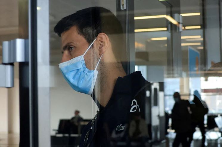 Justicia desestima denuncia de que Djokovic usó PCR falsa para ir a Australia
