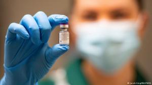 Israel se suma a las pruebas clínicas de la vacuna de Pfizer contra la variante ómicron