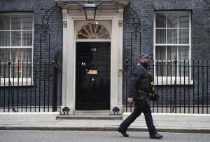 Más de 50 multas por fiestas en Downing Street durante el confinamiento
