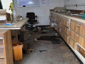 Sujetos desvalijaron laboratorio de Ingeniería Química de la UCV