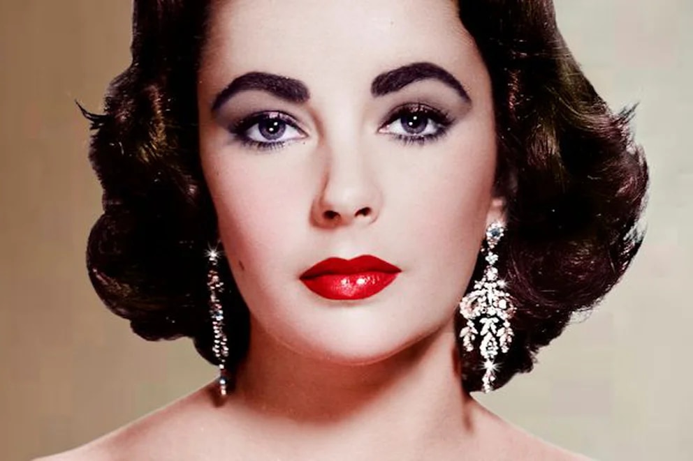 Liz Taylor, de niña prodigio a ganar tres Oscars y de batir el récord de maridos a tener un solo amor