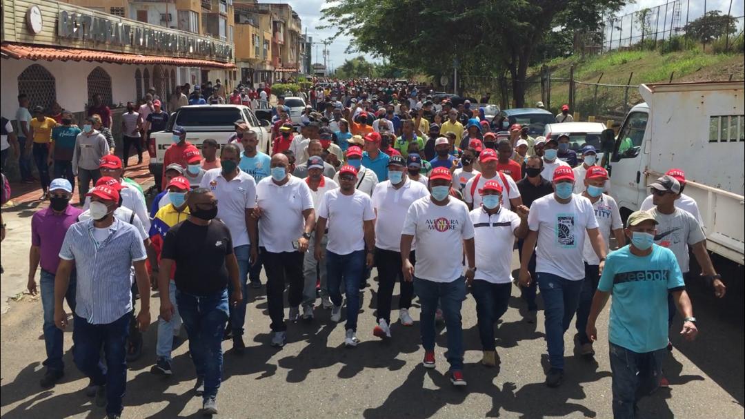 Trabajadores de la construcción exigen justicia por sindicalista del Psuv asesinado en Bolívar (Fotos)