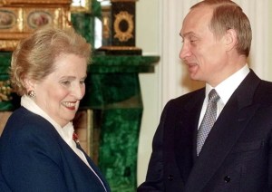 “Pequeño, pálido y casi reptiliano”: Madeleine Albright se burló de Putin en su último artículo antes de morir