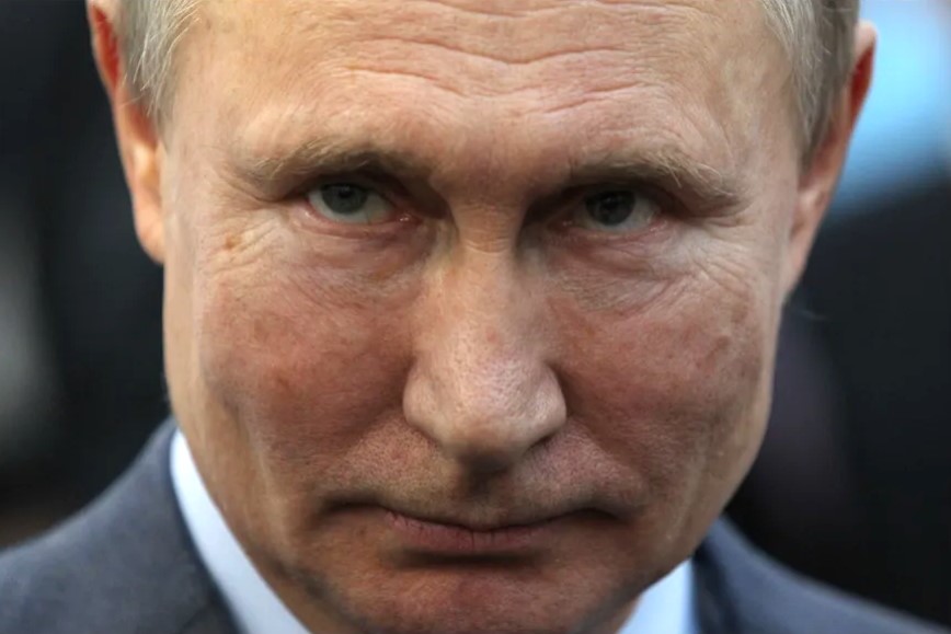 Reveladora entrevista con el biógrafo de Putin revela “qué hay detrás” del tirano ruso