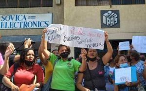 ¡Régimen estafador! Docentes reclamaron por electrodomésticos pagados en Carabobo