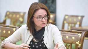 Nabiúlina, la mujer que debe gestionar el golpe de sanciones a la economía rusa