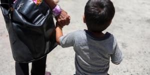 El limbo jurídico por el que niños venezolanos no se pueden adoptar en Colombia