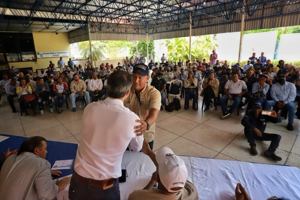 Guaidó junto a trabajadores en Guayana: Convoquemos a todo el país a unificar la lucha en un solo llamado