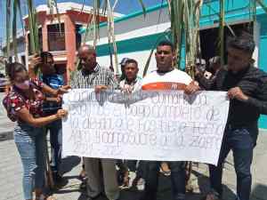 “Estamos siendo estafados”: cañicultores de Cumanacoa protestaron frente a la gobernación de Sucre
