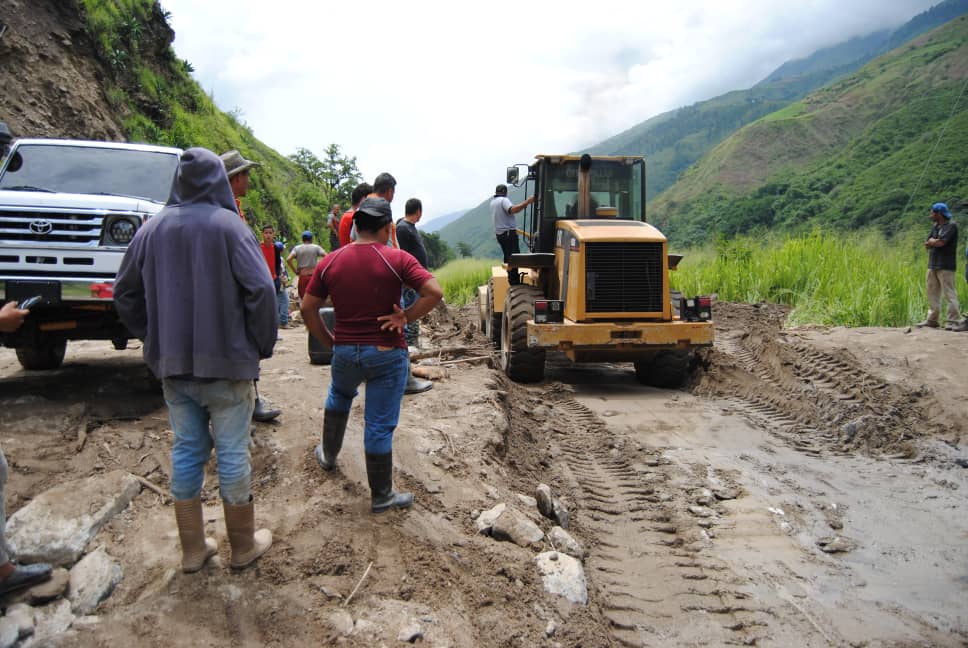 Derrumbe en la carretera Trasandina dejó incomunicados Trujillo y Mérida #30Jun (VIDEO)