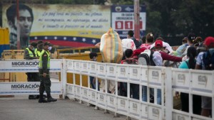 Colombia will establish mechanisms to forcefully control smuggling on the border with Venezuela