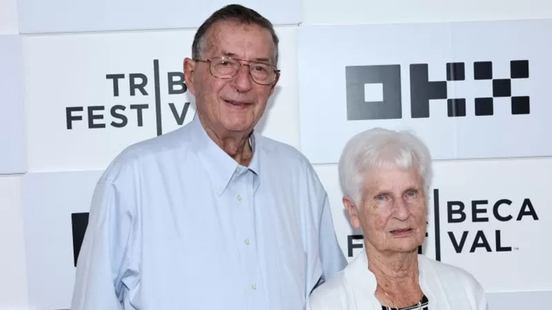 “Jerry & Marge Go Large”: La pareja que encontró una grieta matemática en la lotería de EEUU y ganó millones