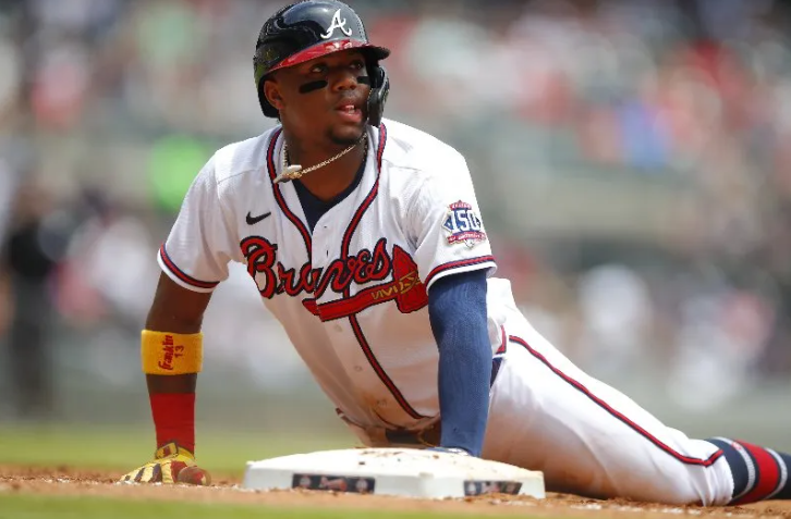 Ronald Acuña Jr. “la pesadilla” robando bases