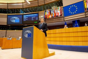Eurocámara respalda castigar más duramente incumplimiento de sanciones de la Unión Europea