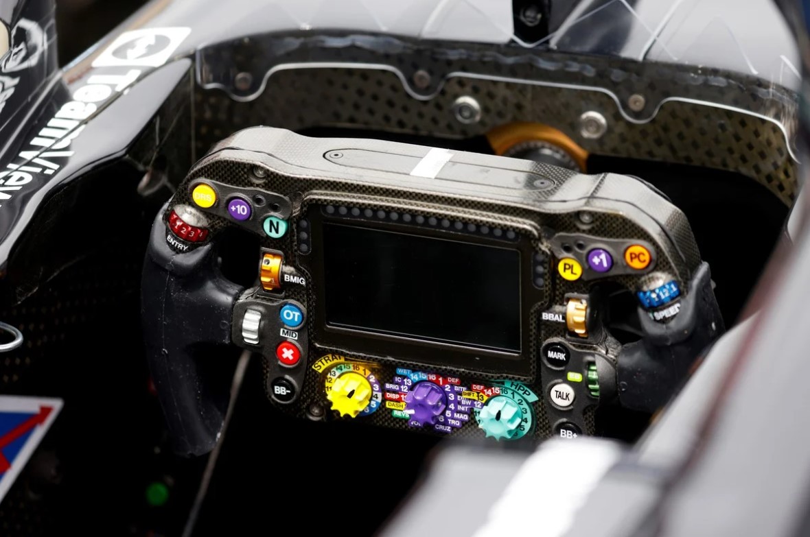 Los secretos que se esconden detrás de los volantes de la Fórmula 1