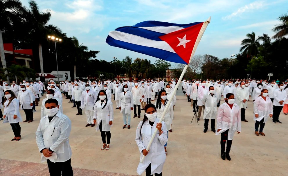 Tráfico de personas y explotación laboral: un informe revela las misiones médicas auspiciadas por la dictadura cubana (Informe)