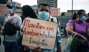 La educación en Venezuela: ¿Una institución vulnerada por el régimen de Maduro? -Participa en nuestra encuesta