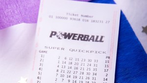 Típico: Mujer ganó 20 millones de dólares en la lotería por no seguir el consejo del marido