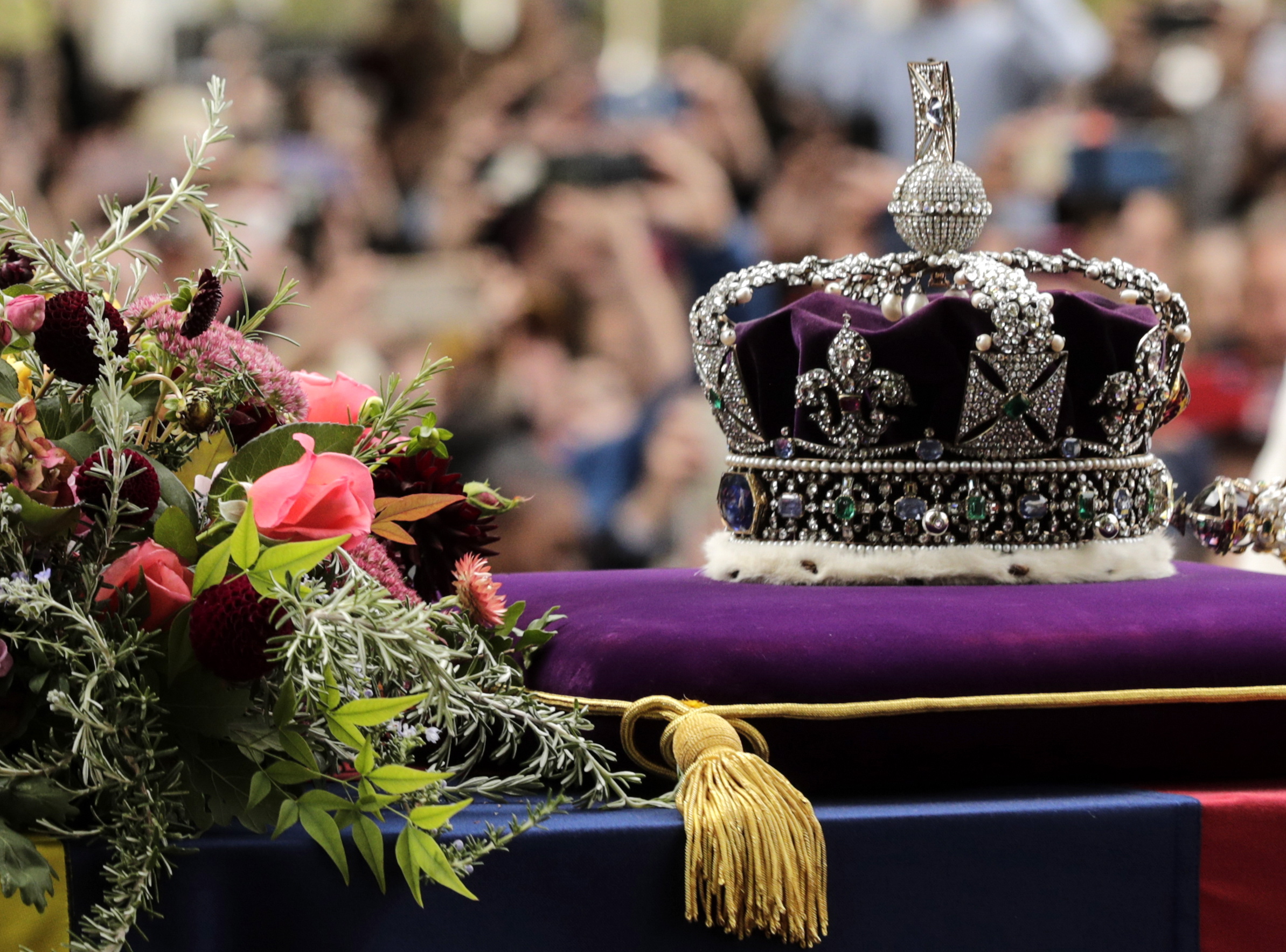 Las mejores imágenes del último adiós de la reina Isabel II en Reino Unido