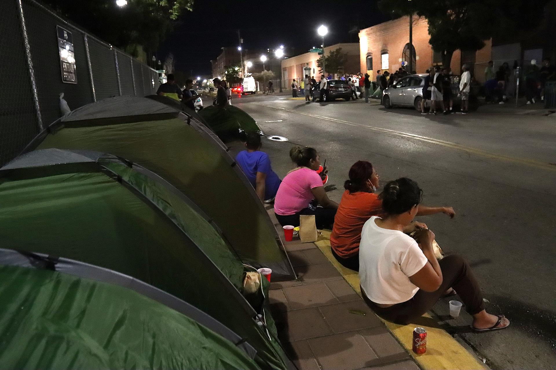 Venezolanos saturan la frontera de México con EEUU ante la extensión del TPS (FOTOS)