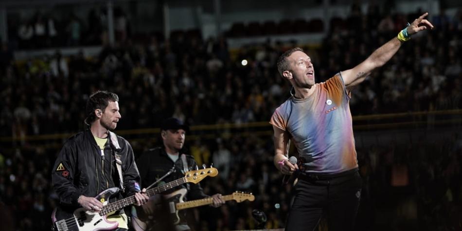 Así sonó “La canción”, de J Balvin y Bad Bunny, interpretada por Coldplay en Bogotá (VIDEOS)