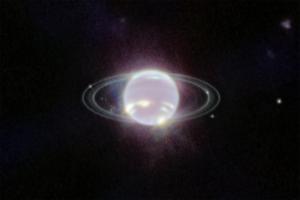 El James Webb captó la vista más clara de los anillos de Neptuno en más de tres décadas