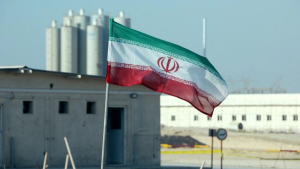Irán aumenta producción de uranio enriquecido para fabricar bombas atómicas y no responde a las dudas del Oiea