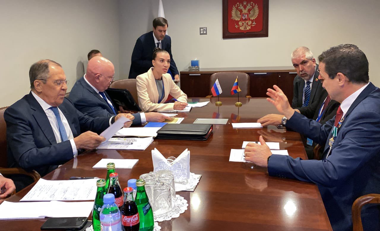 Canciller de Maduro se reunió con Serguéi Lavrov en la sede de la ONU para revisar “cooperación” con Rusia