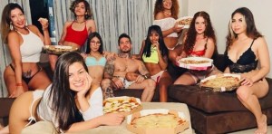 Modelo “spornsexual” con ocho esposas vuelve a la carga con curiosa revelación