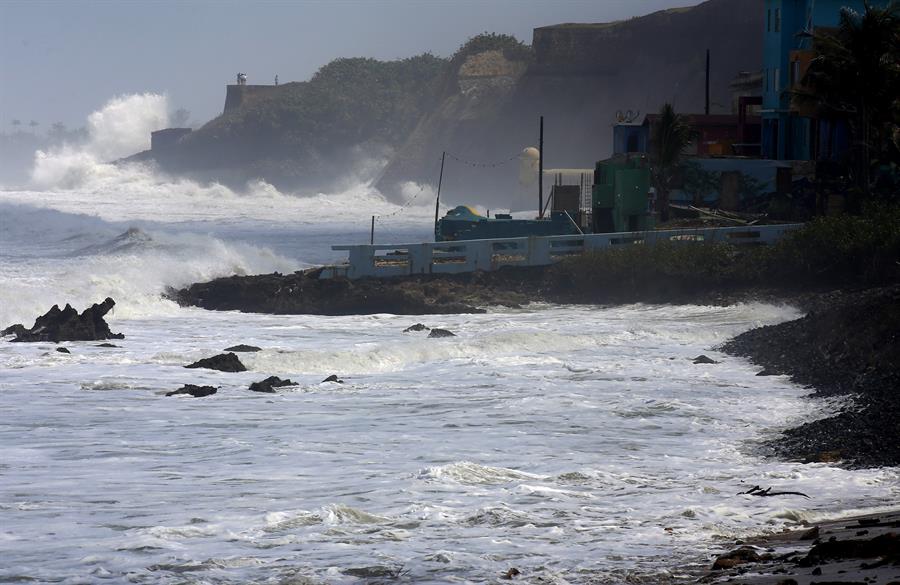 Puerto Rico podría experimentar olas de cinco metros por remanentes del huracán Earl