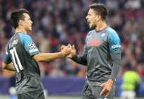 Napoli sigue invicto tras aplastar al Ajax con una goleada histórica