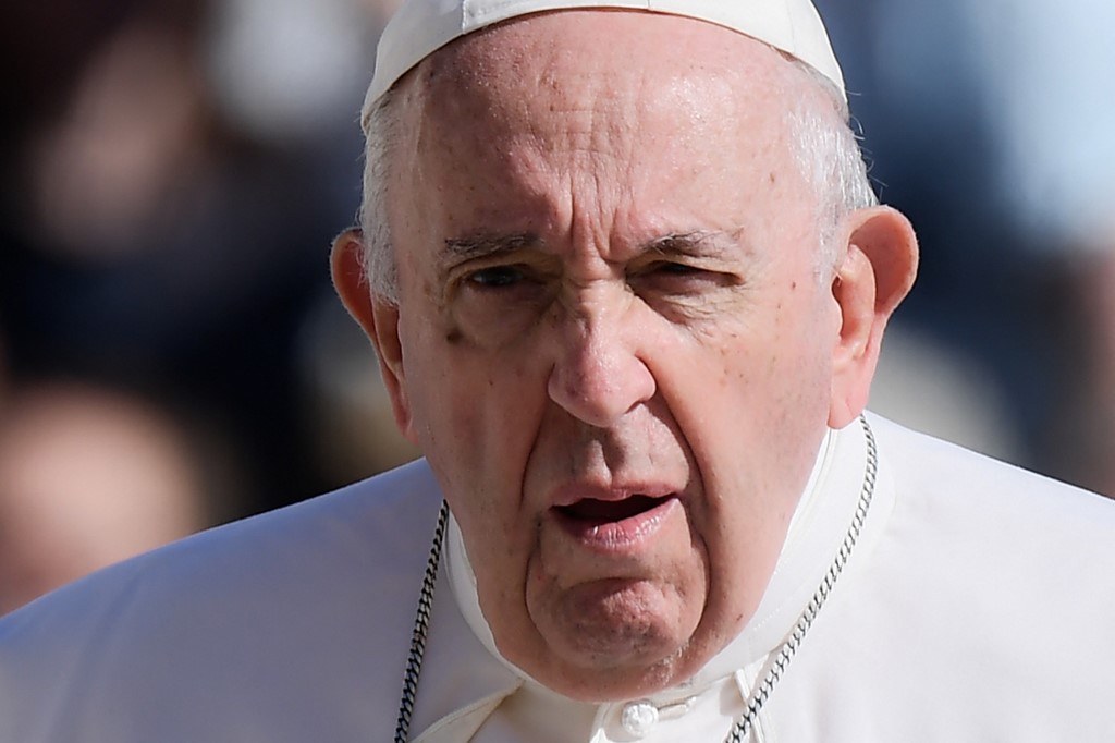 El papa Francisco pide hacer lo posible para acabar con la “guerra sacrílega” en Ucrania