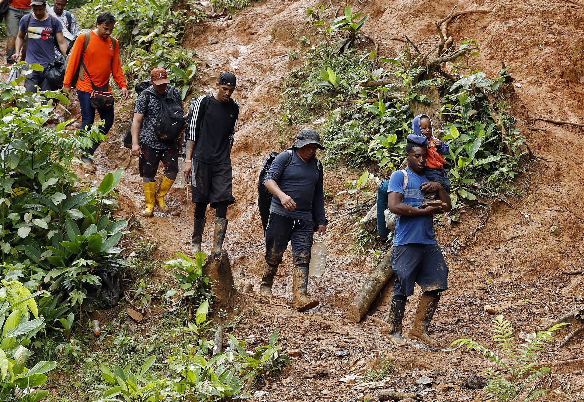 Panamá refuerza la seguridad en Darién para combatir a criminales que asaltan a migrantes