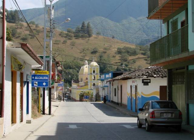 Mérida: En Canaguá, la luz no termina de llegar