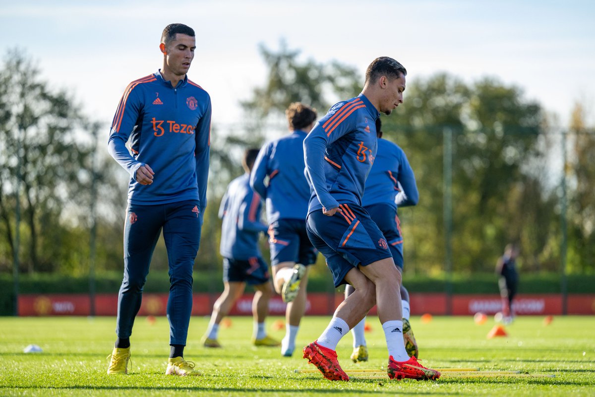 Cristiano Ronaldo regresó al entrenamiento con el grupo del Manchester United