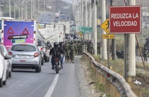 La zozobra se extiende por un Guayaquil en “guerra abierta” contra el narcotráfico